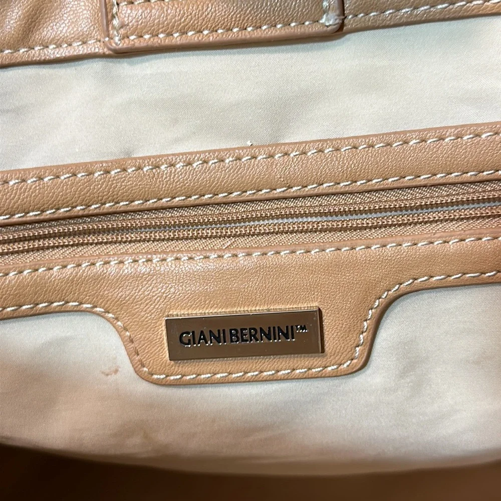 Multiple Color Shoulder Bag - Picture 15 of 17